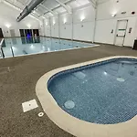 Bay Shores - 2 2 Minutes - Part Of The The Bay Filey Village With Pool, Gym And Direct Access, Pub, Restaurant, Tennis And Meadows Walks