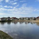 Vakantiehuis Bay Shores - 2 2 Minutes - Part Of The The Bay Filey Village With Pool, Gym And Direct Access, Pub, Restaurant, Tennis And Meadows Walks *