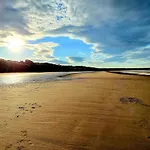 Bay Shores - 2 2 Minutes - Part Of The The Bay Filey Village With Pool, Gym And Direct Access, Pub, Restaurant, Tennis And Meadows Walks Vakantiehuis Reighton