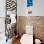 Bay Shores - 2 2 Minutes - Part Of The The Bay Filey Village With Pool, Gym And Direct Access, Pub, Restaurant, Tennis And Meadows Walks Vakantiehuis
