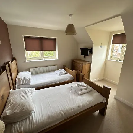 Bay Shores - Pool And Access - Collection Of 2 In One Sleeping 18 Total