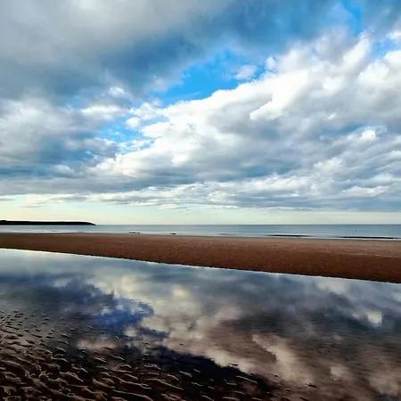Bay Shores - 2 2 Minutes - Part Of The The Bay Filey Village With Pool, Gym And Direct Access, Pub, Restaurant, Tennis And Meadows Walks Ferienhaus *