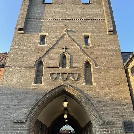 Bay Shores - Pool And Access - Collection Of 2 In One Sleeping 18 Total Reighton