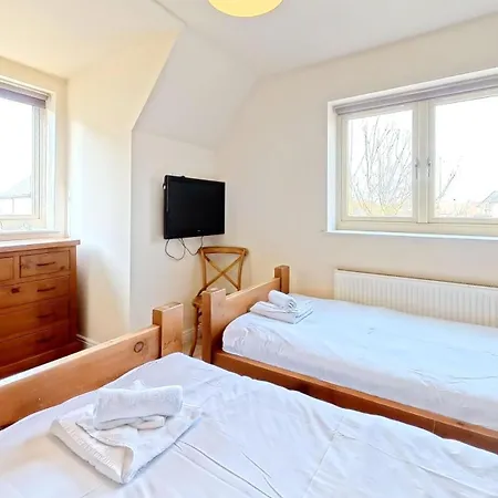 Vakantiehuis Bay Shores - 2 2 Minutes - Part Of The The Bay Filey Village With Pool, Gym And Direct Access, Pub, Restaurant, Tennis And Meadows Walks