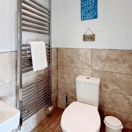 Bay Shores - 2 2 Minutes - Part Of The The Bay Filey Village With Pool, Gym And Direct Access, Pub, Restaurant, Tennis And Meadows Walks 度假居